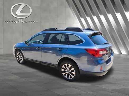 Used 2017 Subaru Outback 2.5i Limited AWD/4WD image 2