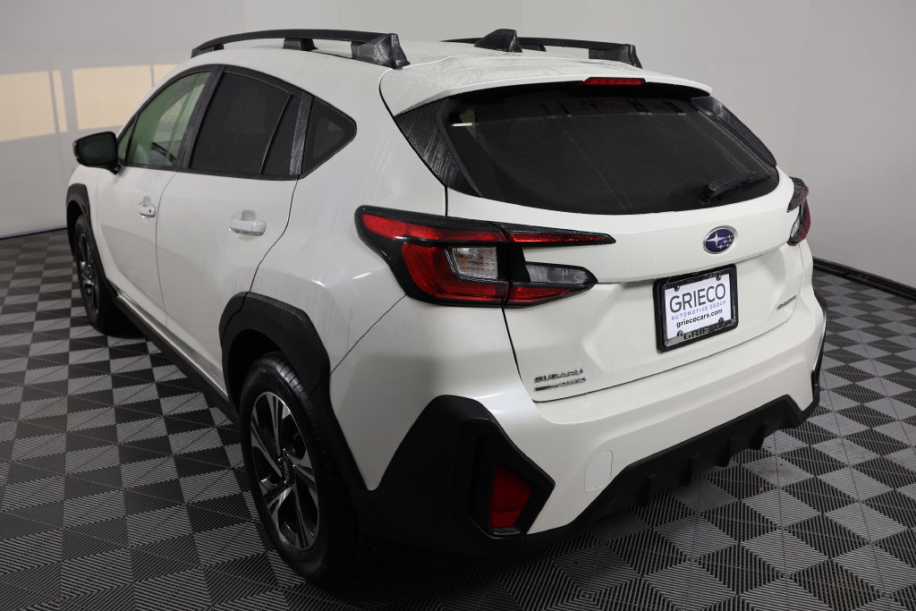 Used 2024 Subaru Crosstrek 2.0i Premium AWD/4WD image 6