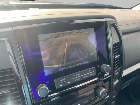 Used 2024 Nissan Titan SV w/ SV Convenience Package image 26