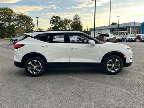 Used 2024 Chevrolet Blazer LT w/ Convenience Package AWD/4WD image 5