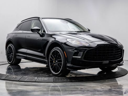 Used 2023 Aston Martin DBX 707 AWD/4WD image 22