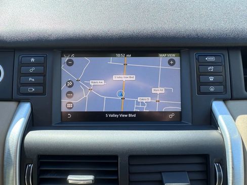 Used 2016 Land Rover Discovery Sport HSE image 23
