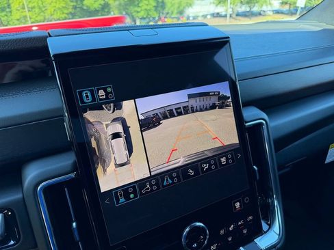 New 2026 GMC Yukon Denali w/ Denali Reserve Package AWD/4WD image 22