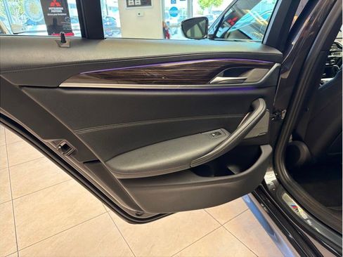 Used 2020 BMW M550i xDrive w/ Premium Package AWD/4WD image 12