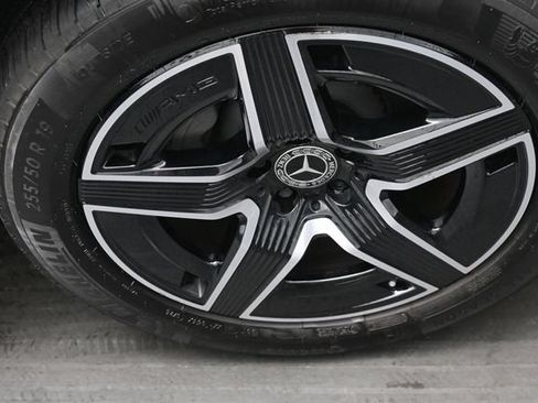 Used 2024 Mercedes-Benz GLC 300 image 30