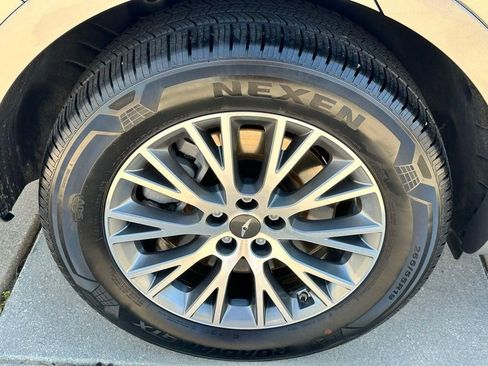 Used 2024 Genesis GV80 2.5T AWD/4WD image 24