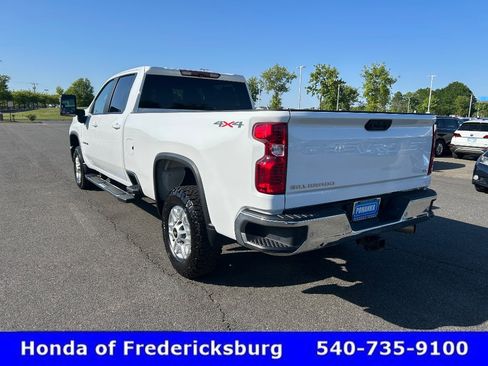 Used 2025 Chevrolet Silverado 2500 LT w/ Safety Package AWD/4WD image 4