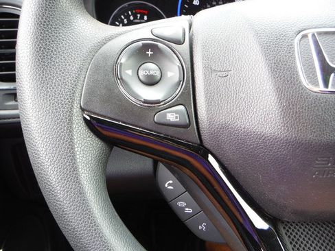Used 2017 Honda HR-V EX image 26