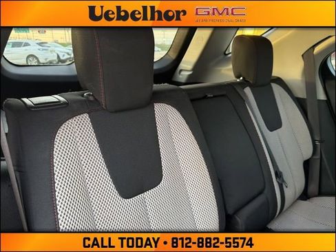 Used 2017 Chevrolet Equinox LT image 5