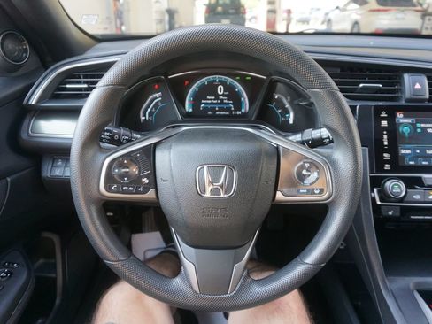 Used 2018 Honda Civic EX image 3