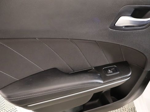 Used 2023 Dodge Charger SXT image 15
