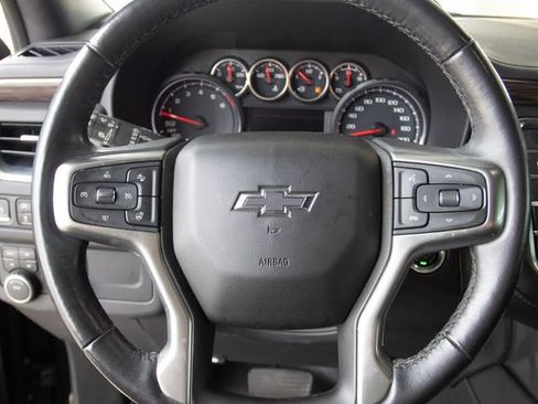 Used 2021 Chevrolet Tahoe Z71 w/ Luxury Package image 10