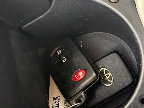 Used 2010 Toyota Prius One image 28