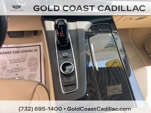 Certified 2024 Cadillac Escalade ESV Premium Luxury w/ LPO, Floor Liner Package AWD/4WD image 33