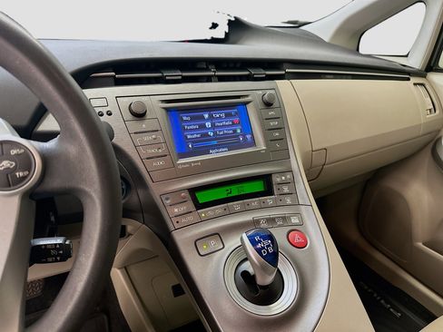 Used 2015 Toyota Prius Three FWD image 26