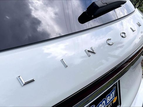 Used 2023 Lincoln Corsair Reserve FWD image 9