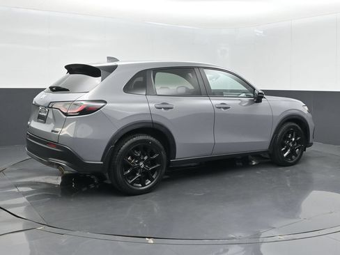 Used 2025 Honda HR-V Sport image 8