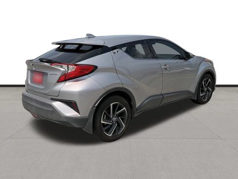 Used 2020 Toyota C-HR Limited FWD image 5