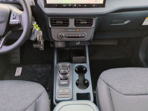 New 2026 Ford Maverick XL image 19