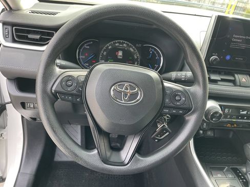 Certified 2024 Toyota RAV4 LE AWD/4WD image 16