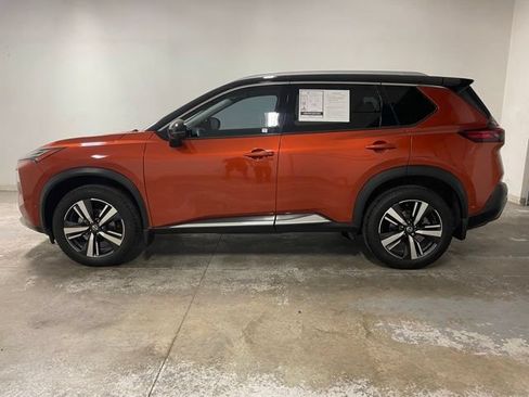 Used 2021 Nissan Rogue Platinum FWD image 5