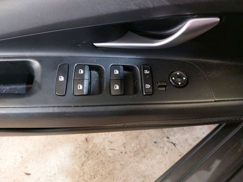 Certified 2025 Hyundai Elantra Hybrid FWD image 29