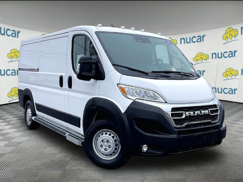 Used 2025 RAM ProMaster 2500 w/ U-Haul Equipment Group FWD image 1