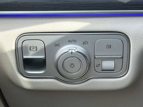 Certified 2025 Mercedes-Benz GLE 350 4MATIC image 25