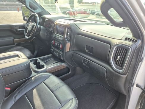 Used 2022 Chevrolet Silverado 2500 High Country w/ Technology Package AWD/4WD image 22