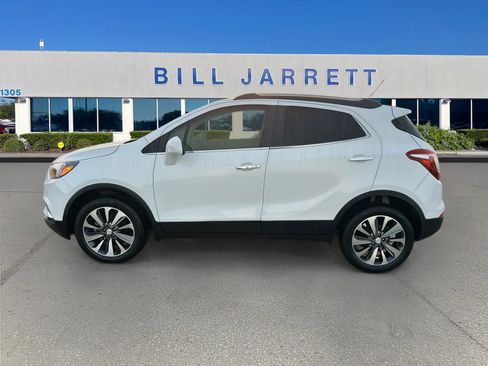 Used 2022 Buick Encore Preferred w/ Safety Package AWD/4WD image 4