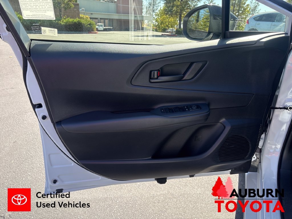 Certified 2026 Toyota Prius Plug-In Hybrid FWD image 10