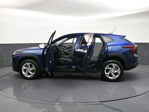 Used 2024 Chevrolet Trax LS w/ LS Convenience Package FWD image 34
