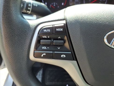 Used 2021 Hyundai Accent SE FWD image 28