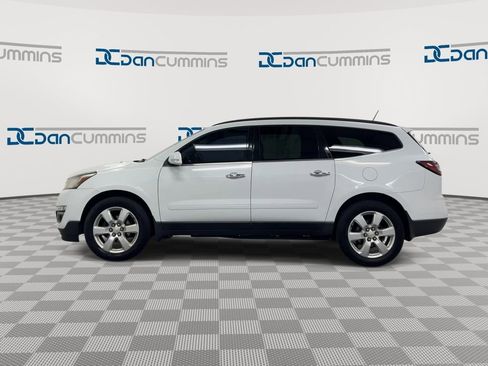 Used 2016 Chevrolet Traverse LT w/ Style and Technology Package FWD image 5
