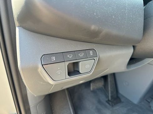 Used 2024 Kia EV9 Land image 23