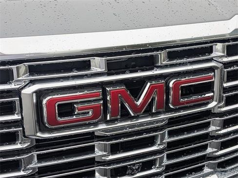 New 2026 GMC Yukon Denali image 13