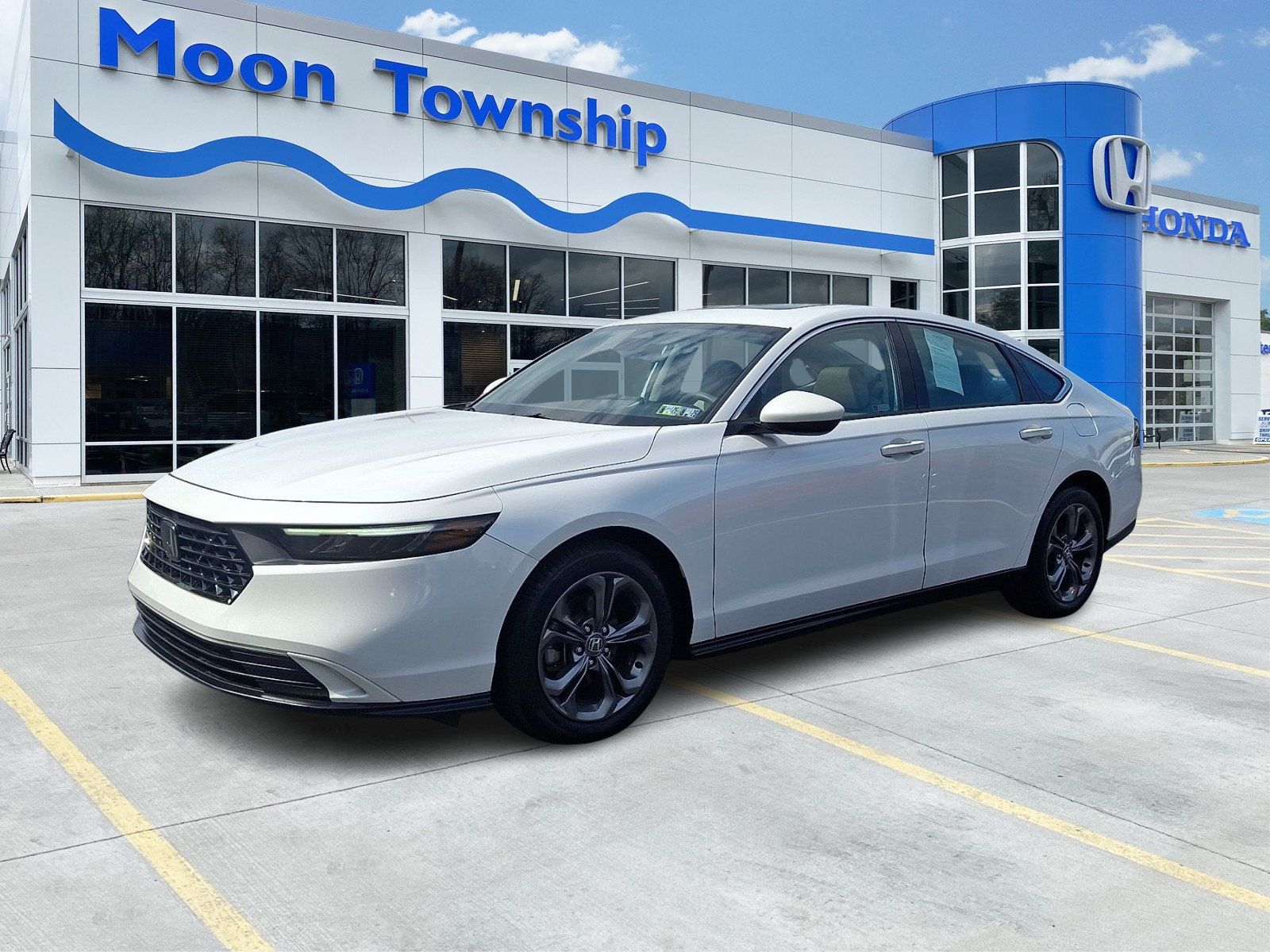 Used 2023 Honda Accord EX image 3