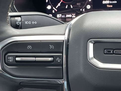 Used 2024 GMC Canyon Denali AWD/4WD image 32
