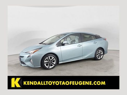 Used 2017 Toyota Prius Four image 1