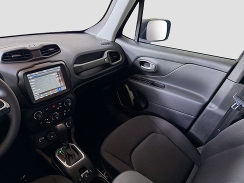 Used 2023 Jeep Renegade Latitude AWD/4WD image 25