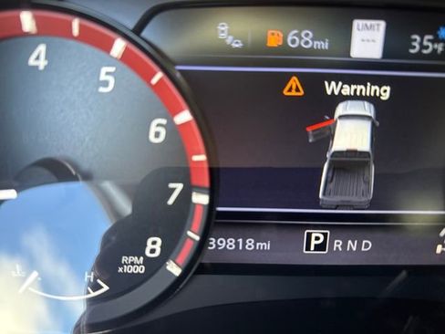 Used 2023 Nissan Frontier PRO-4X w/ Pro-4X Premium Package image 13