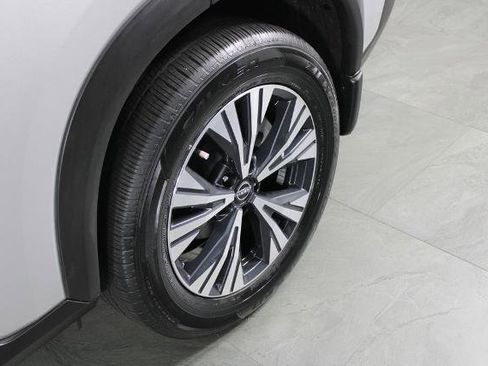 Certified 2023 Nissan Rogue SV image 13