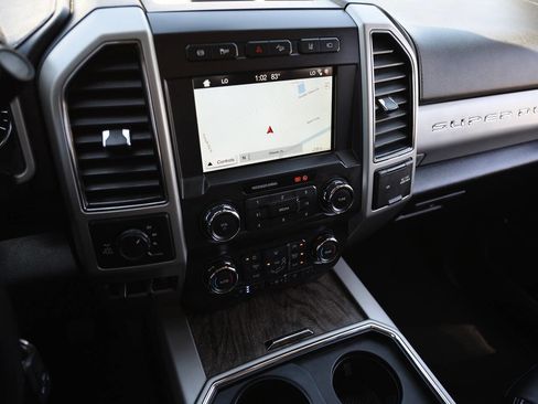 Used 2019 Ford F250 Lariat image 19