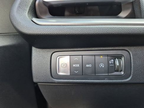 Used 2026 Chevrolet Traverse LT w/ Enhanced Driving Package AWD/4WD image 25