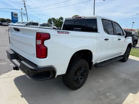 Used 2023 Chevrolet Silverado 1500 LT Trail Boss w/ Convenience Package II AWD/4WD image 13
