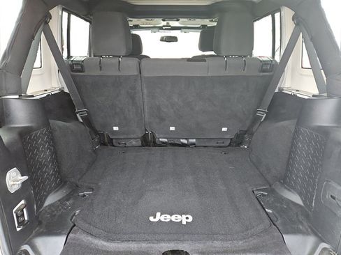 Used 2016 Jeep Wrangler Unlimited Sport AWD/4WD image 12