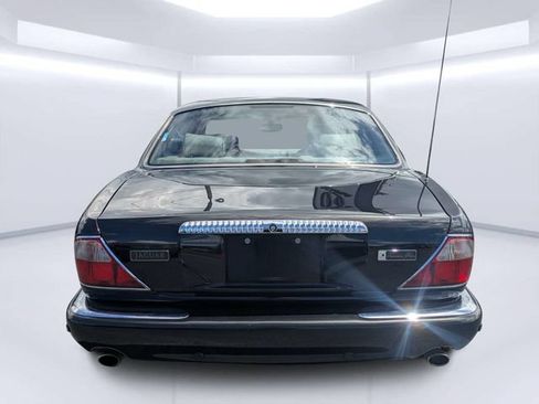 Used 2003 Jaguar XJ8 L RWD image 4