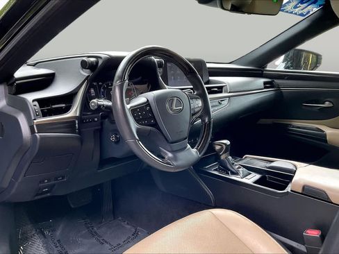 Used 2019 Lexus ES 350 w/ Premium Package FWD image 18