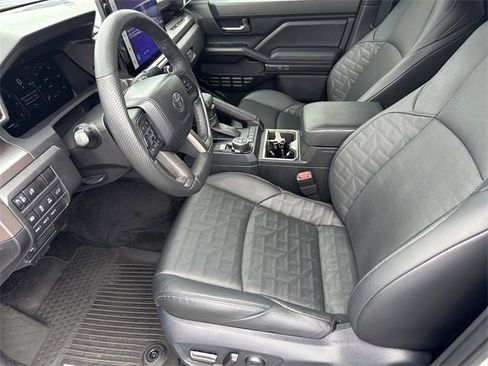 Used 2024 Toyota Tacoma TRD Off-Road w/ TRD Off Road Premium Package image 11