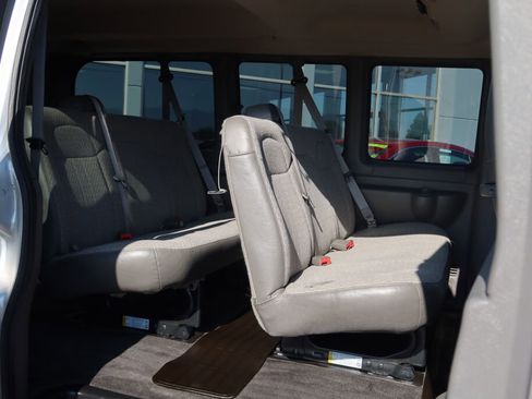 Used 2014 Chevrolet Express 1500 LT w/ LT Preferred Equipment Group image 18